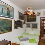Apartments Dia